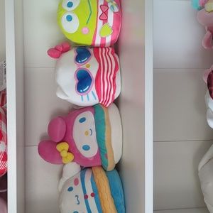 4 Summer Hello Kitty and Friends Squishmallows